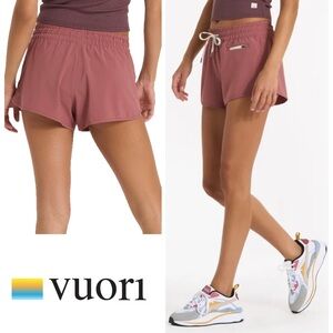 Vuori Clementine 2.0 Performance Shorts in Mauve